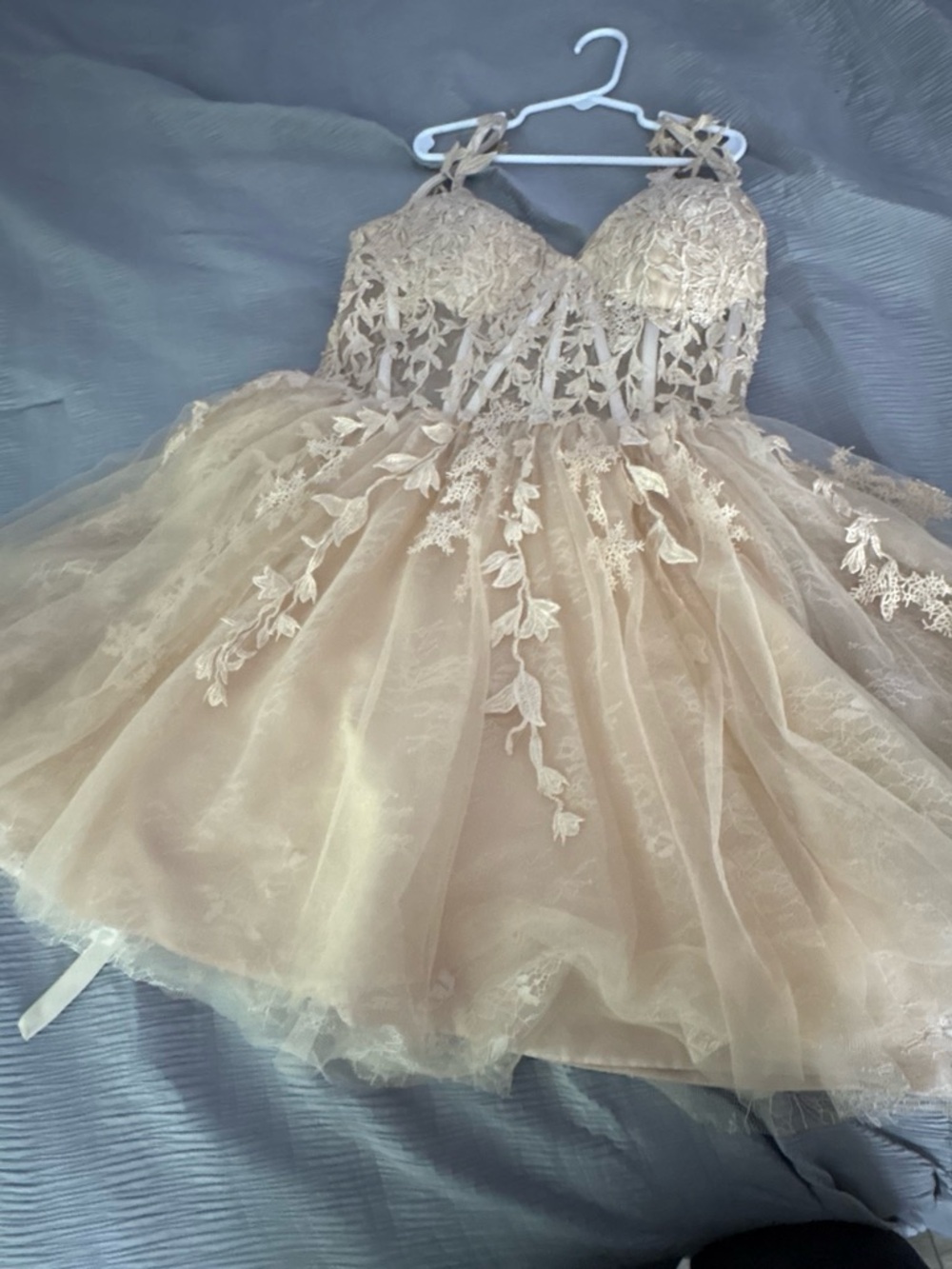 Amazon Women's Lace Appliqué Tulle Prom Dress in Champagne Gold